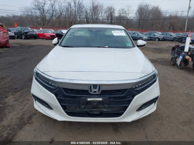 1HGCV1F97JA144152 Honda Accord Touring