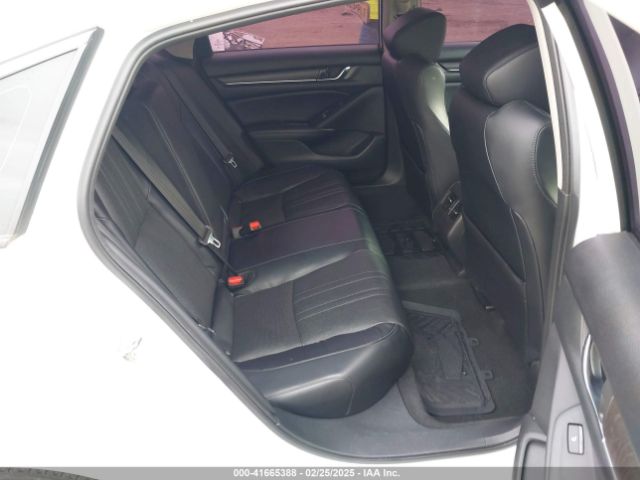 1HGCV1F97JA144152 Honda Accord Touring