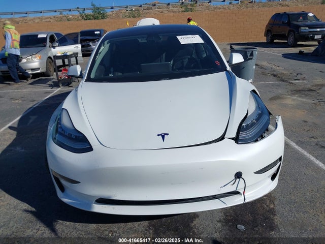 5YJ3E1EB9JF088774 Tesla Model 3 Long Range/performance
