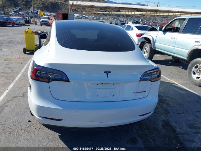 5YJ3E1EB9JF088774 Tesla Model 3 Long Range/performance