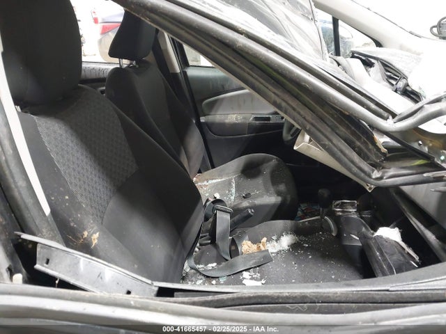 Toyota YARIS L 2015 VNKKTUD37FA037777 Image 5