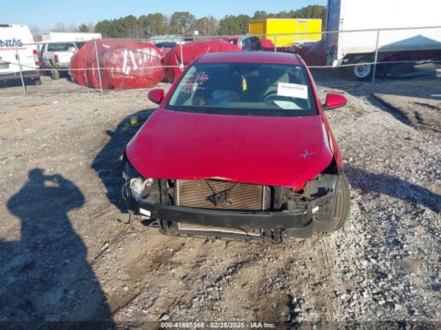 5NPD84LF8KH467559 Hyundai ELANTRA SEL