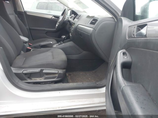 3VWD17AJ2FM354359 Volkswagen Jetta 1.8t Se