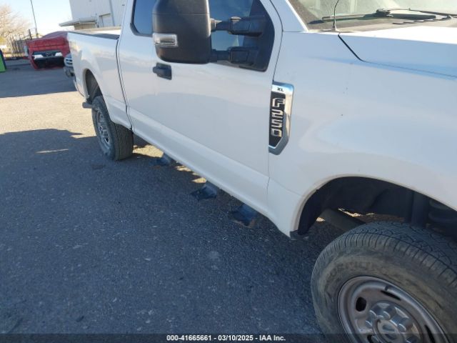 1FT7X2B6XKEG54873 Ford F-250 Xl