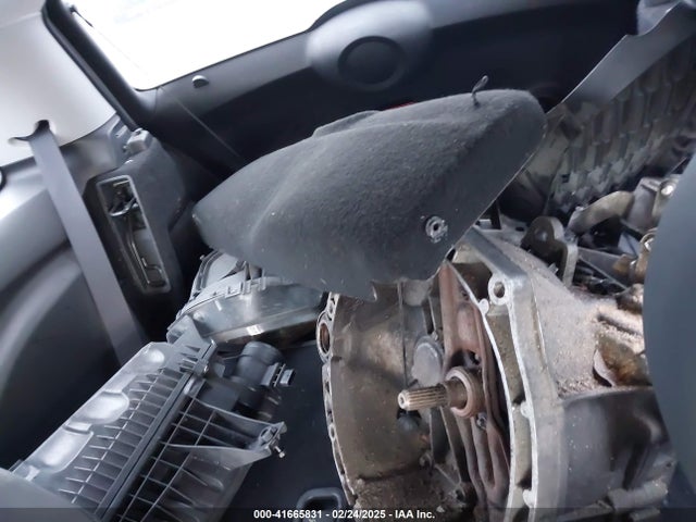 2010 MINI COOPER WMWMF3C53ATU78676 Photo 7