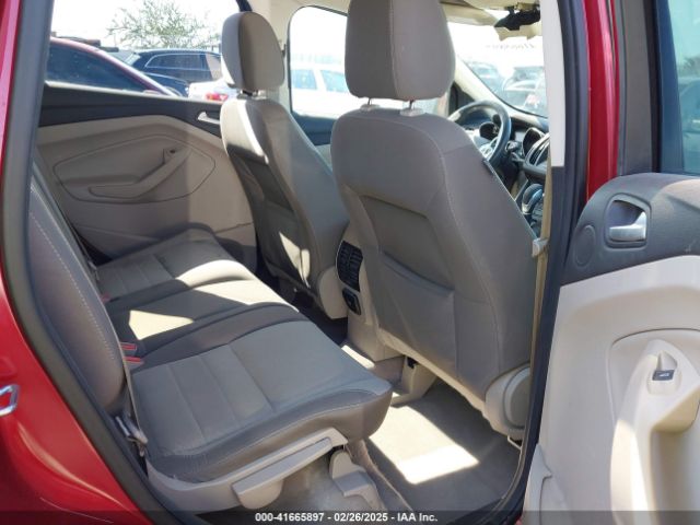 1FMCU0GX3FUC80207 Ford ESCAPE SE