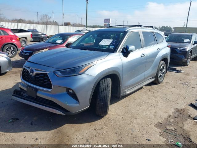 5TDKARAH8RS024068 Toyota Highlander Hybrid Xle