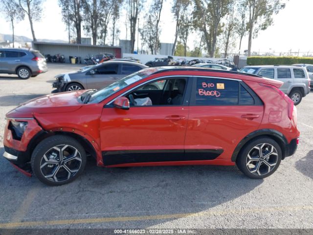 KNDCR3LE3P5093816 KIA Niro Ex Touring