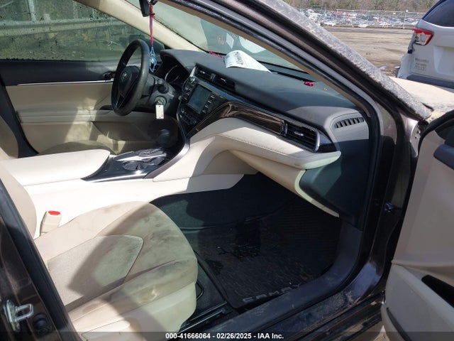 4T1B11HK9KU285967 Toyota CAMRY LE
