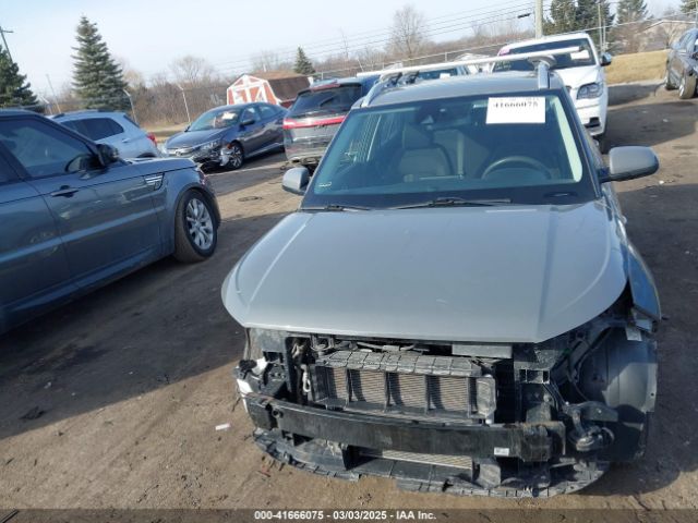 KMHRC8A30LU026001 Hyundai Venue Sel