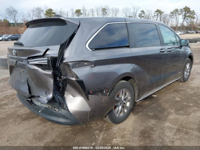 5TDYSKFC1MS003048 Toyota SIENNA XLE