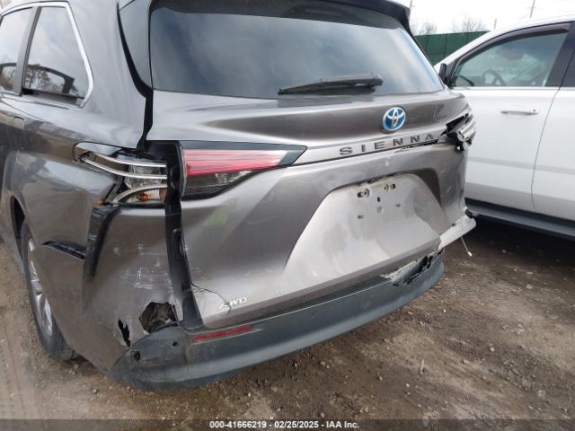 5TDYSKFC1MS003048 Toyota SIENNA XLE