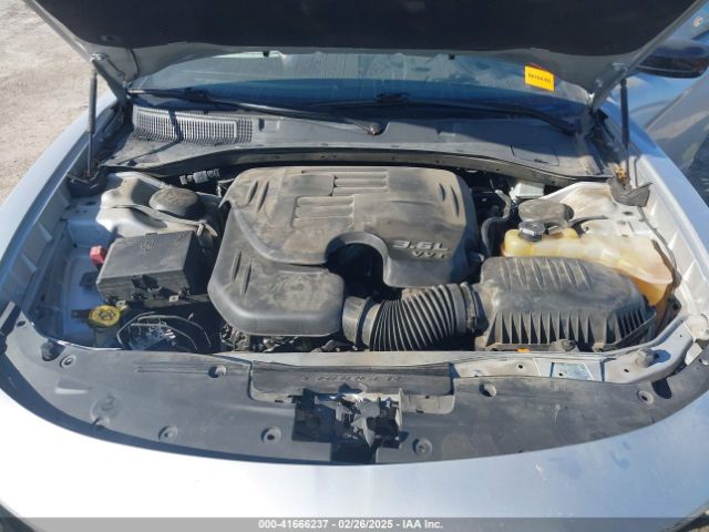 2C3CDXBG5KH626442 Dodge Charger Sxt Rwd
