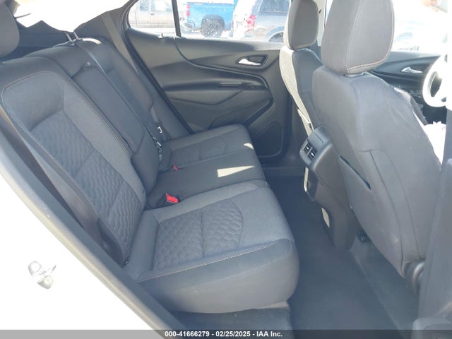 Chevrolet EQUINOX LT 2018 2GNAXSEV2J6186236 Image 8