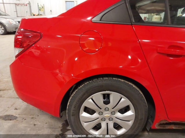 1G1PA5SH7E7281622 Chevrolet Cruze Ls Auto