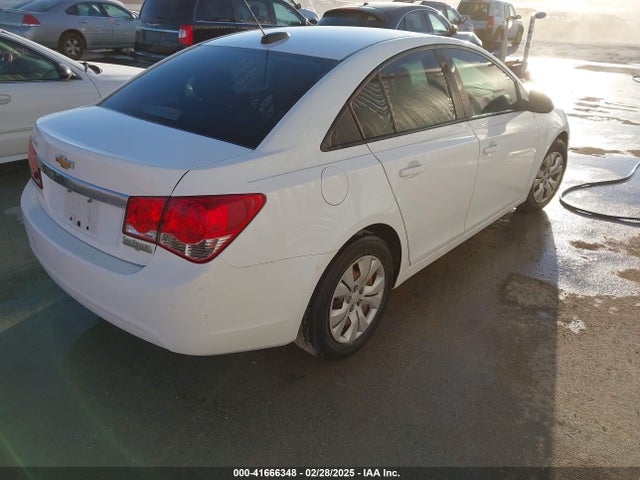 1G1PA5SH8F7280481 Chevrolet Cruze Ls Auto