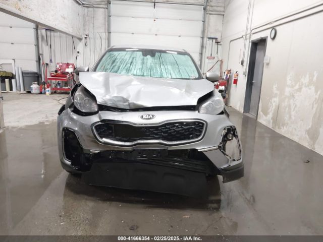 KNDPMCAC2M7886638 KIA Sportage Lx