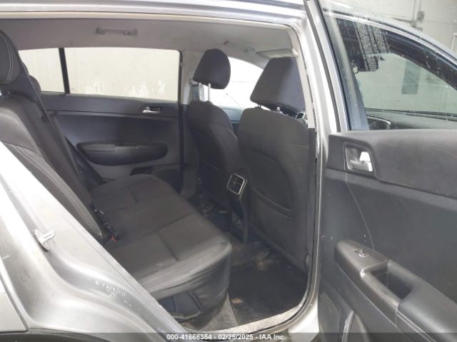 KNDPMCAC2M7886638 KIA Sportage Lx