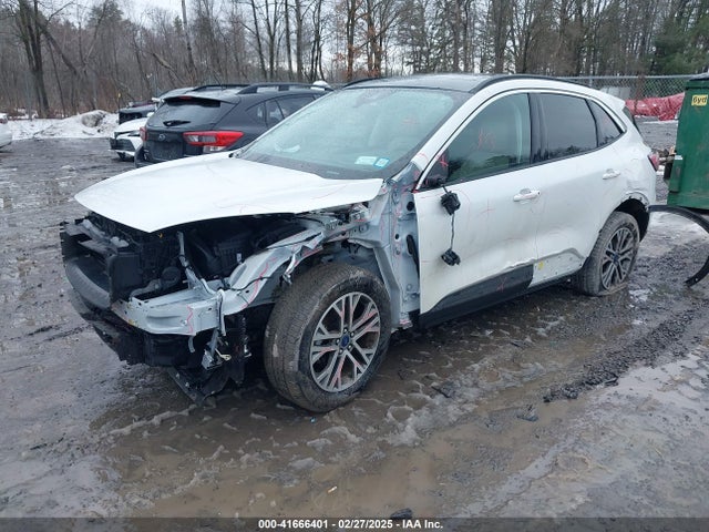 1FMCU9H64NUA43492 Ford ESCAPE SEL