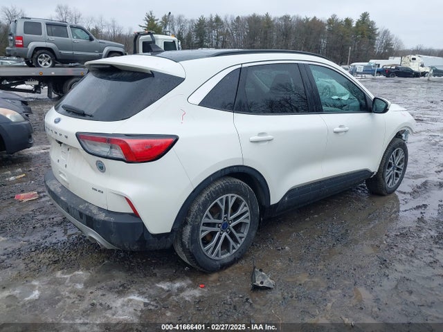 1FMCU9H64NUA43492 Ford ESCAPE SEL