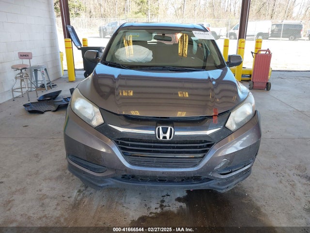 Honda HR-V LX 2017 3CZRU5H36HM700440 Image 11