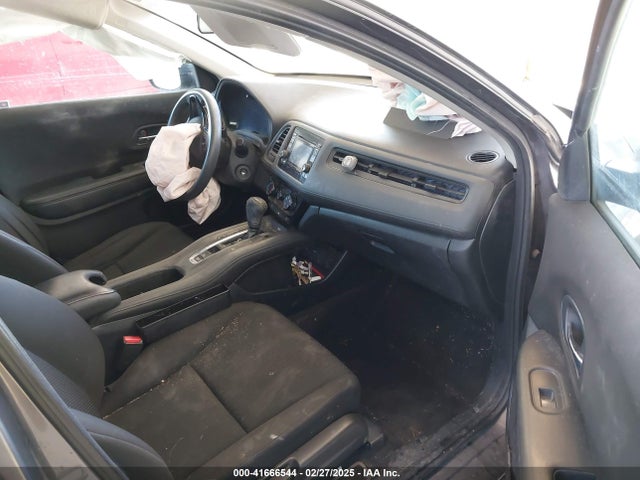 Honda HR-V LX 2017 3CZRU5H36HM700440 Image 5