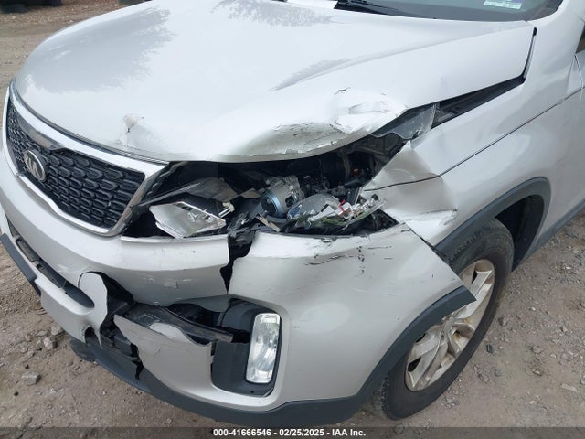 5XYKT3A65FG627431 KIA SORENTO LX