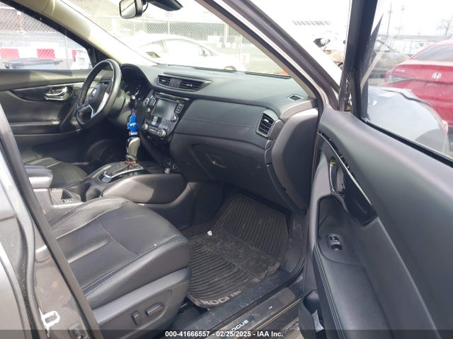 5N1AT2MV1KC830772 Nissan Rogue Sl