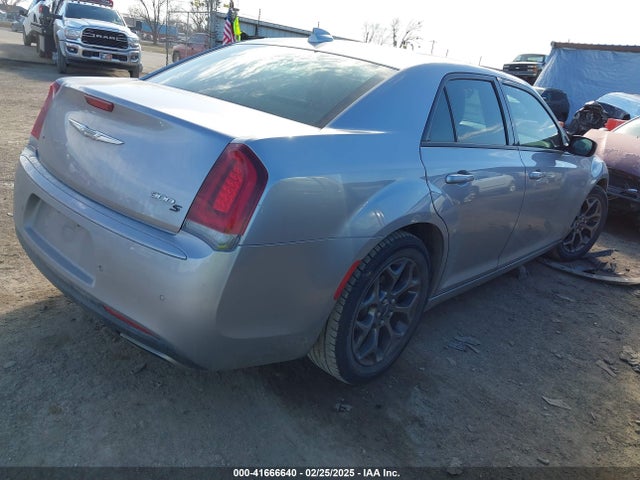 2C3CCAGG3GH208901 Chrysler 300 300s