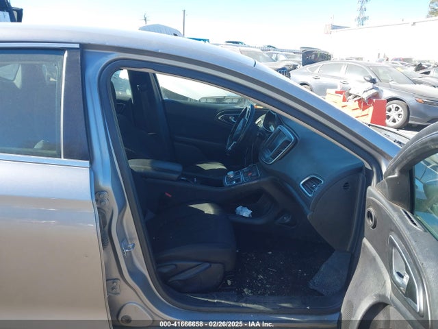 Chrysler 200 Limited 2016 1C3CCCAB4GN143783 Image 5