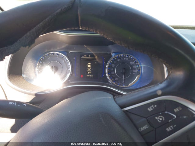 Chrysler 200 Limited 2016 1C3CCCAB4GN143783 Image 7