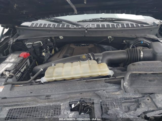 1FMJU1JT2KEA53534 Ford Expedition Xlt