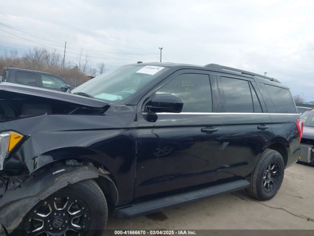 1FMJU1JT2KEA53534 Ford Expedition Xlt