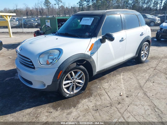 2013 MINI COUNTRYMAN WMWZB3C55DWR36061 Photo 1