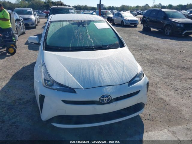 JTDKAMFUXN3163123 Toyota Prius Le