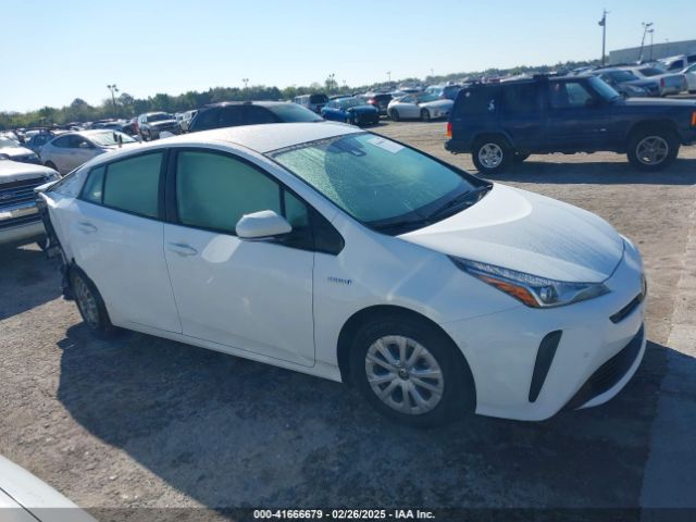 JTDKAMFUXN3163123 Toyota Prius Le