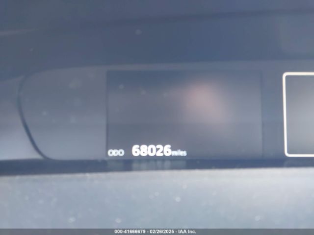 JTDKAMFUXN3163123 Toyota Prius Le