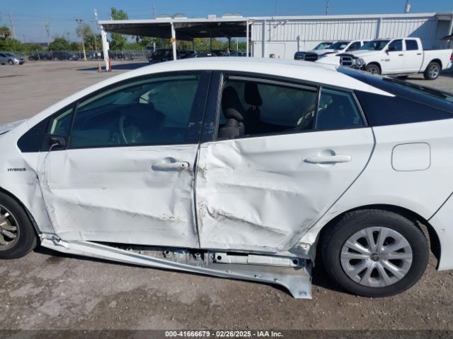 JTDKAMFUXN3163123 Toyota Prius Le