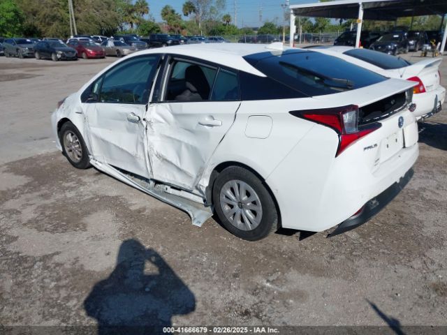 JTDKAMFUXN3163123 Toyota Prius Le