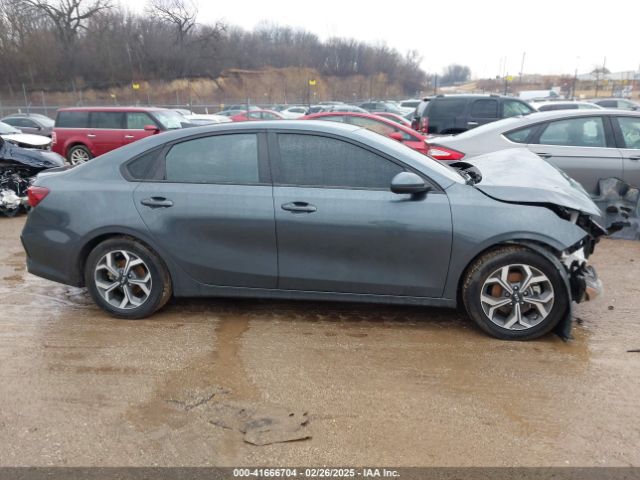 3KPF24AD0LE197566 KIA Forte Lxs