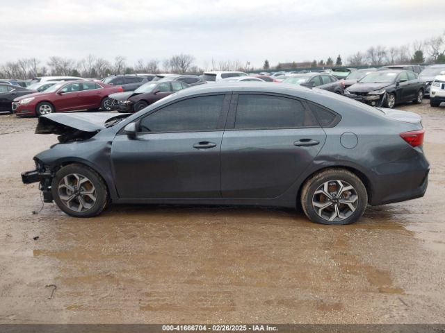 3KPF24AD0LE197566 KIA Forte Lxs