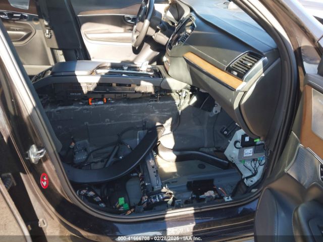 2017 VOLVO XC90 HYBRID YV4BC0ZX5H1126938 Photo 4