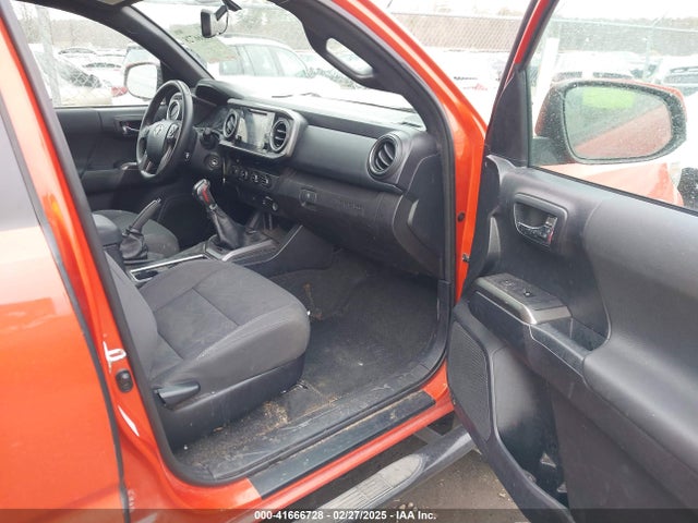 5TFCZ5AN6HX121144 Toyota Tacoma Trd Sport