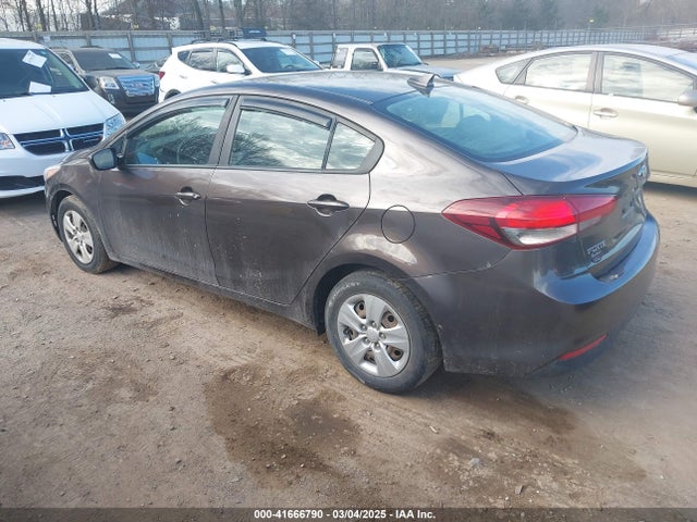 3KPFL4A78JE180941 KIA FORTE LX