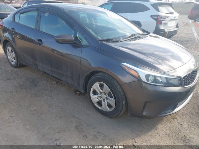 3KPFL4A78JE180941 KIA FORTE LX