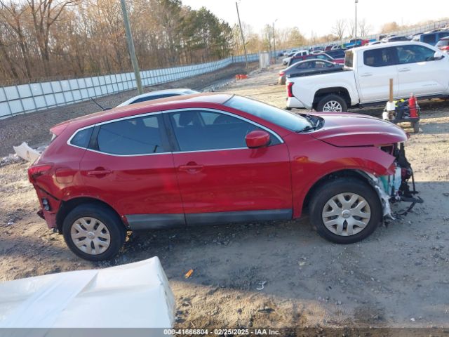 JN1BJ1CP8JW101406 Nissan Rogue Sport S