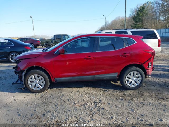 JN1BJ1CP8JW101406 Nissan Rogue Sport S
