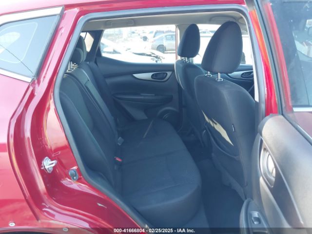 JN1BJ1CP8JW101406 Nissan Rogue Sport S