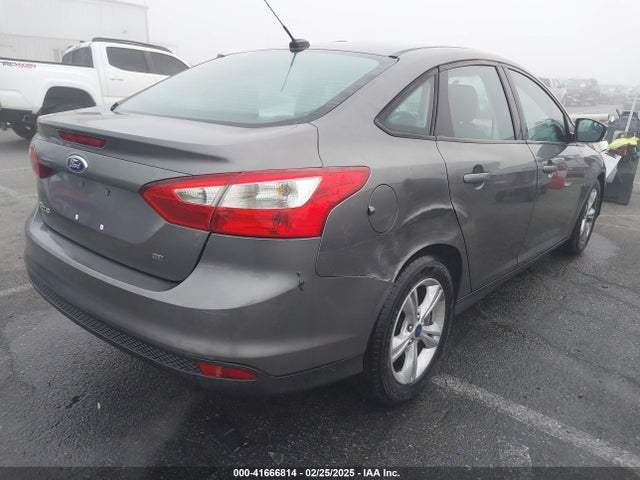 1FADP3F23EL391177 Ford FOCUS SE
