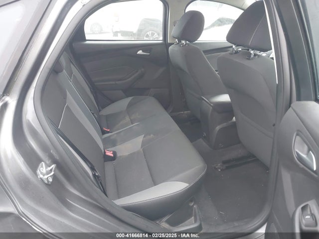 1FADP3F23EL391177 Ford FOCUS SE